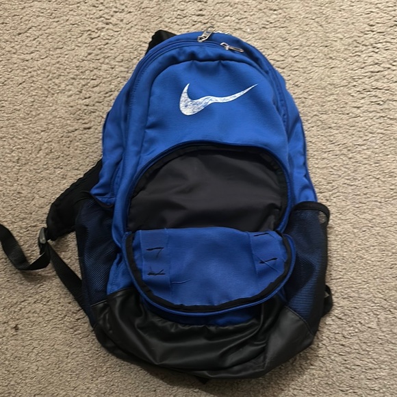 Nike Brasilia Mens Blue & Black Backpack Bookbag One Size - Picture 3 of 6